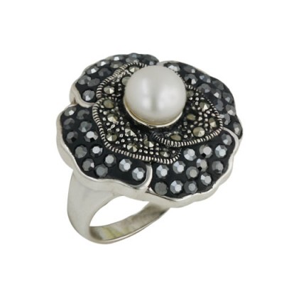 Marcasite Ring 4 Petals Flower Black Cubic Zirconia Pave Ferido with 7.86M