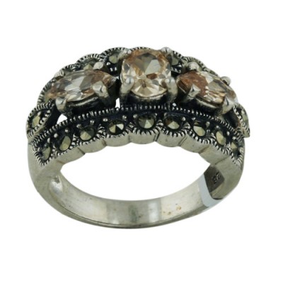MS Ring 5X6Mm Oval And 2-3.5X7Mm Marquis Champange