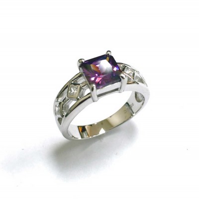 Sterling Silver Ring Center 7Mm Square Amethyst Cubic Zirconia With 4 Rhombus 