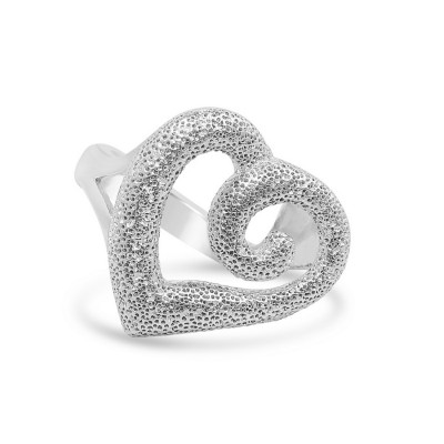 Curvy Dotted Sponge Heart Ring