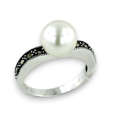 MS RING 10MM FRESH WATER PEARL ON THIN MARCASITE