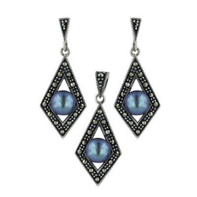 Marcasite Set Dangle Kite with 7mm Black Fp
